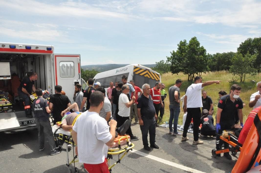 Personel servisi tankere çarptı: 14 yaralı 2
